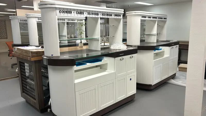 Gallery Carts — photo 3